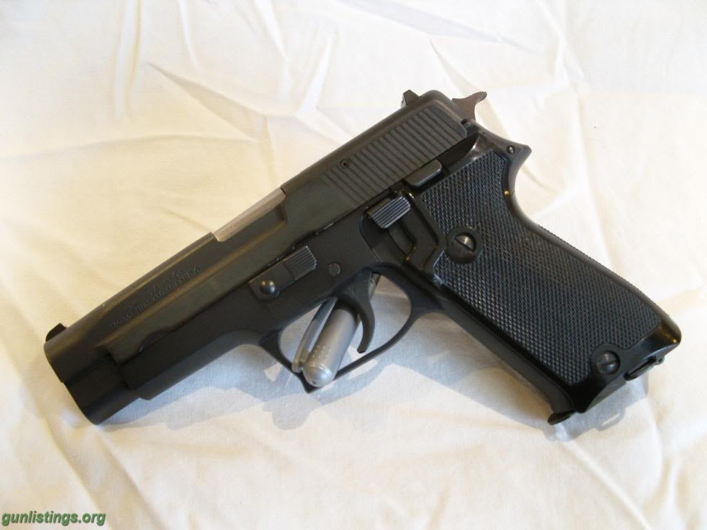 Pistols Sig Sauer / Browning BDA 9mm