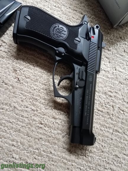 Pistols Beretta 81fs