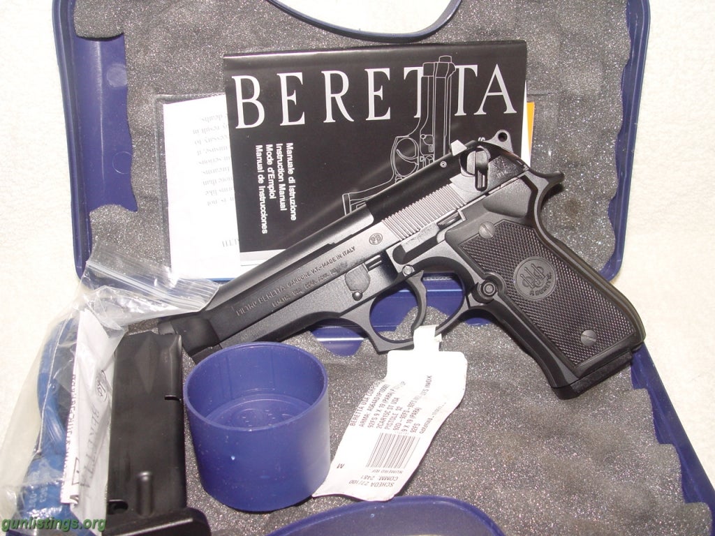 Pistols Beretta 92FS Italian.