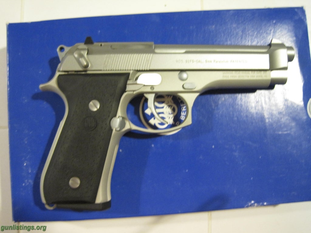 Pistols Beretta 92FS Stainless