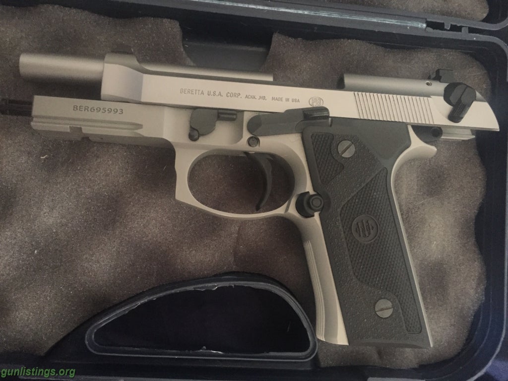 Pistols Beretta 92FS Vertec Inox