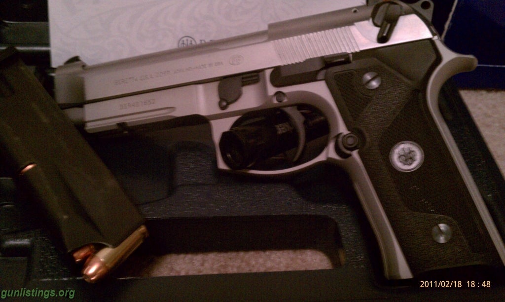 Pistols Beretta 96 Vertec Inox .40