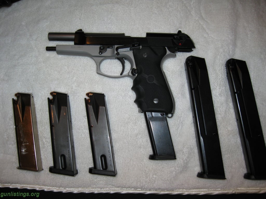 Pistols Beretta Model 96 - Cal .40