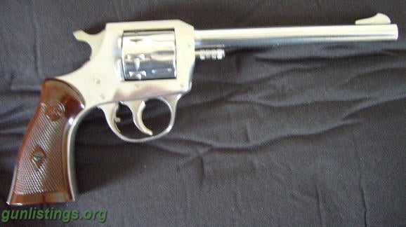 Pistols Chrome H&R 923 22LR Revolver 6