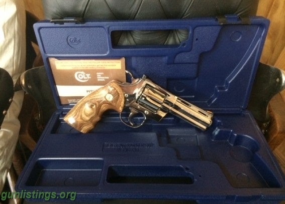 Pistols Colt Python 4 Inch Ultra-Bright Stainless MINT!