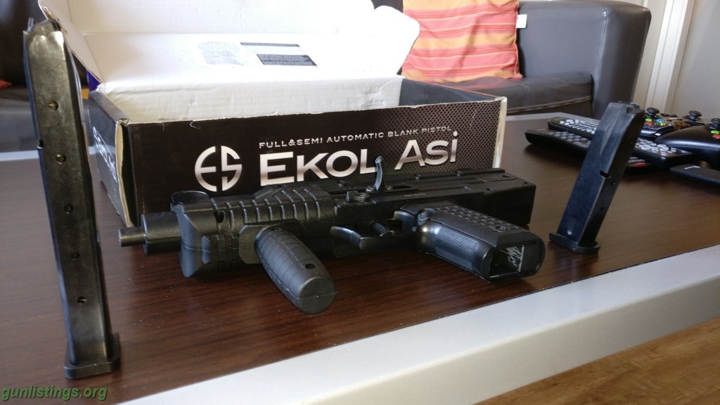 Pistols EKOL ASI UZI 9mm P.A.K. Blank Machine Gun