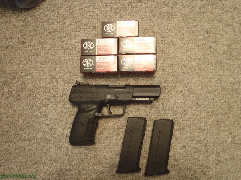 Pistols FN 5.7 With Ammo