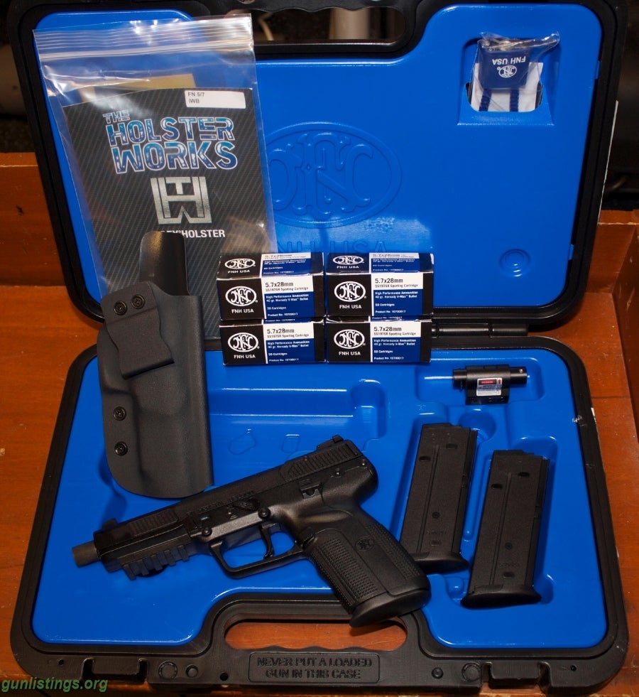 gunlistings-pistols-fn-h-five-seven-5-7x28mm-with-threaded-barrel