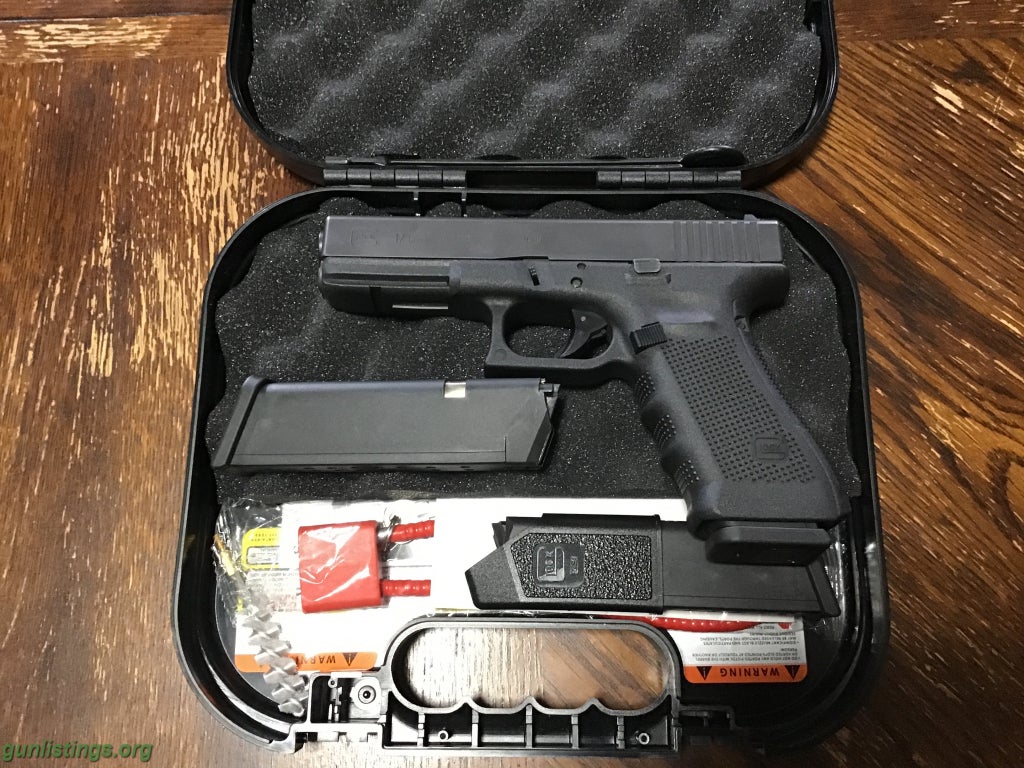 Pistols Glock 17 9MM