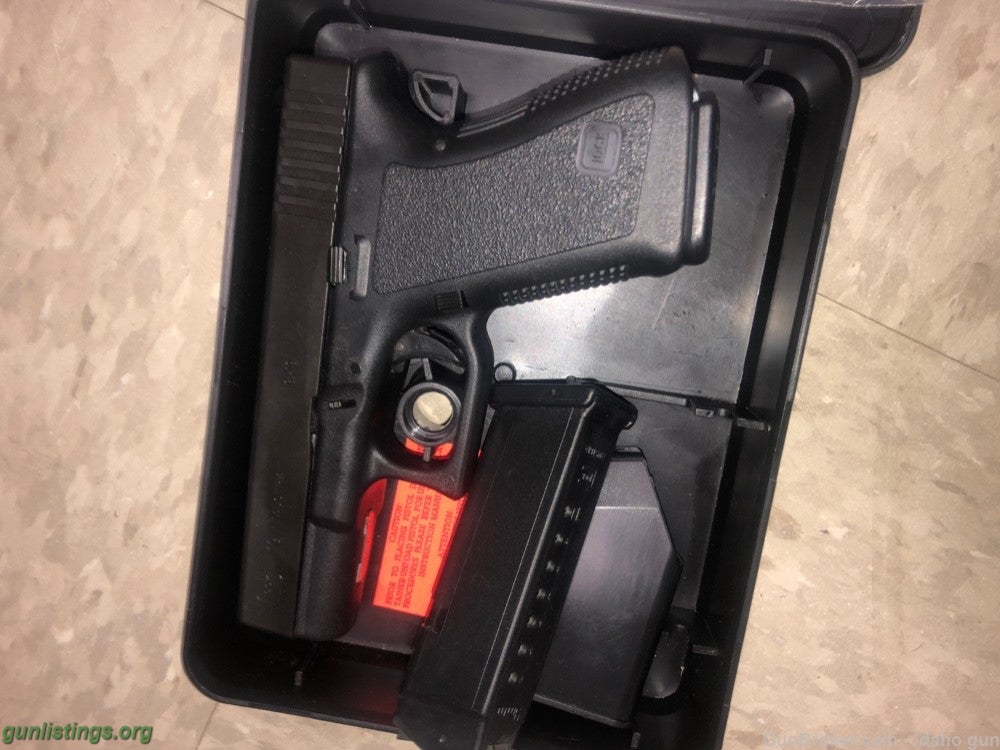 Pistols Glock 17 Gen 2 In Box No Reserve