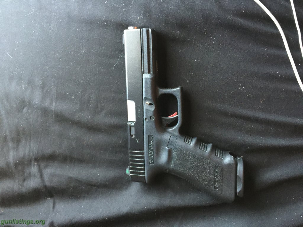 Pistols Glock 17 Lots Of Mods (trades)