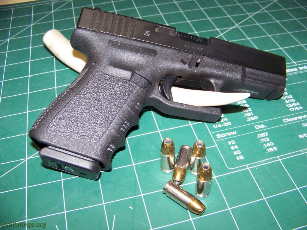 Pistols Glock 19 3rd Gen - 9mm