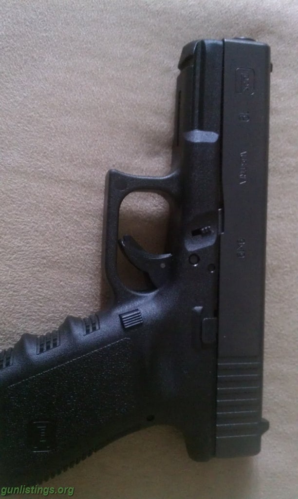 Pistols Glock 19 9mm With High Cap Mag