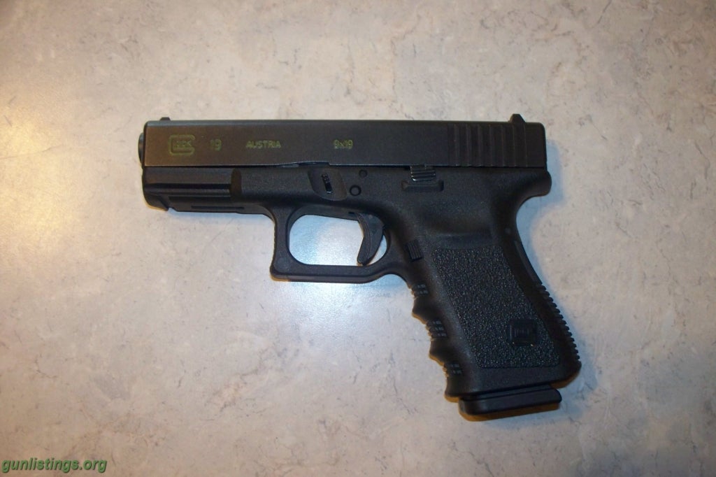 Pistols Glock 19 Gen3