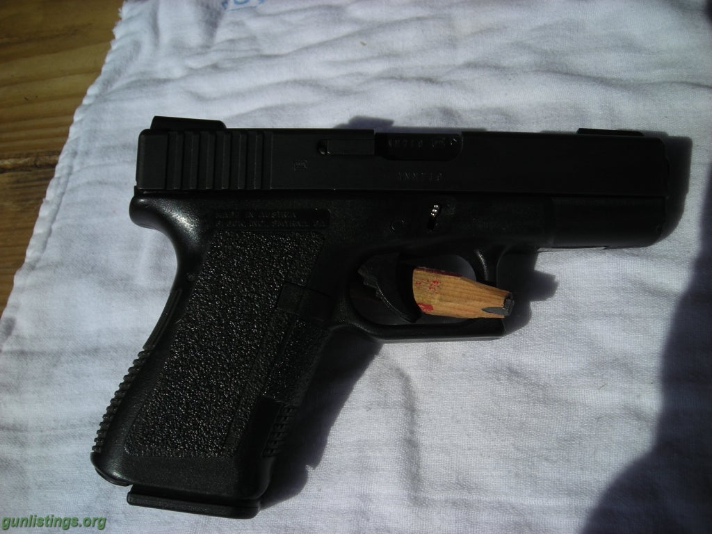 Pistols Glock 19 Gen 2