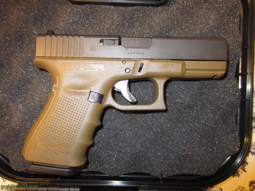 Pistols Glock 19 Gen 4 FDE