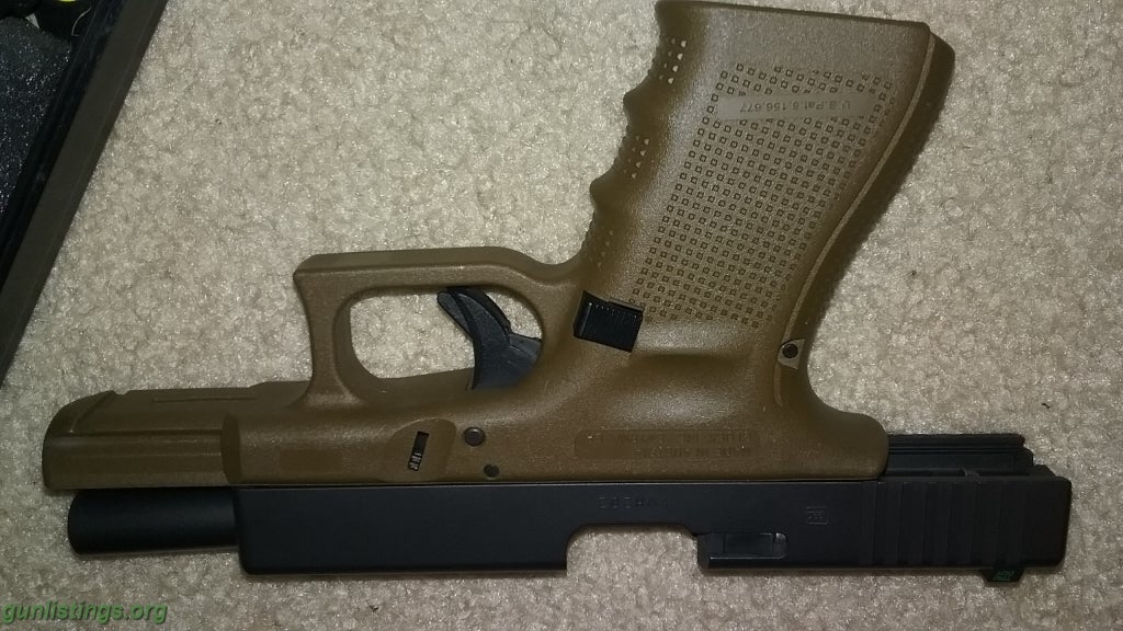 Pistols Glock 19 Gen 4  In Flat Dark Earth