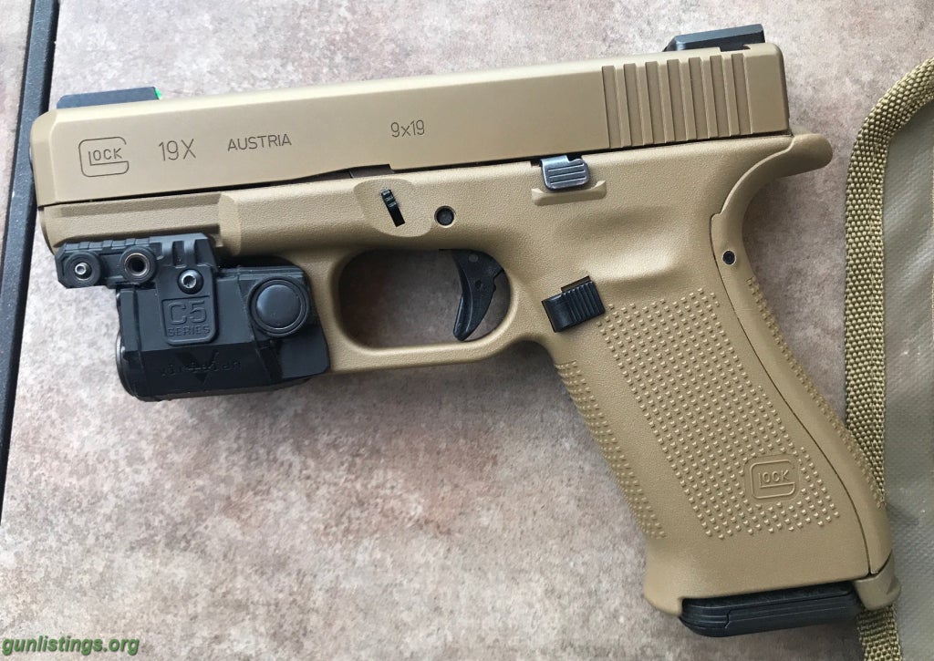 Pistols Glock 19x