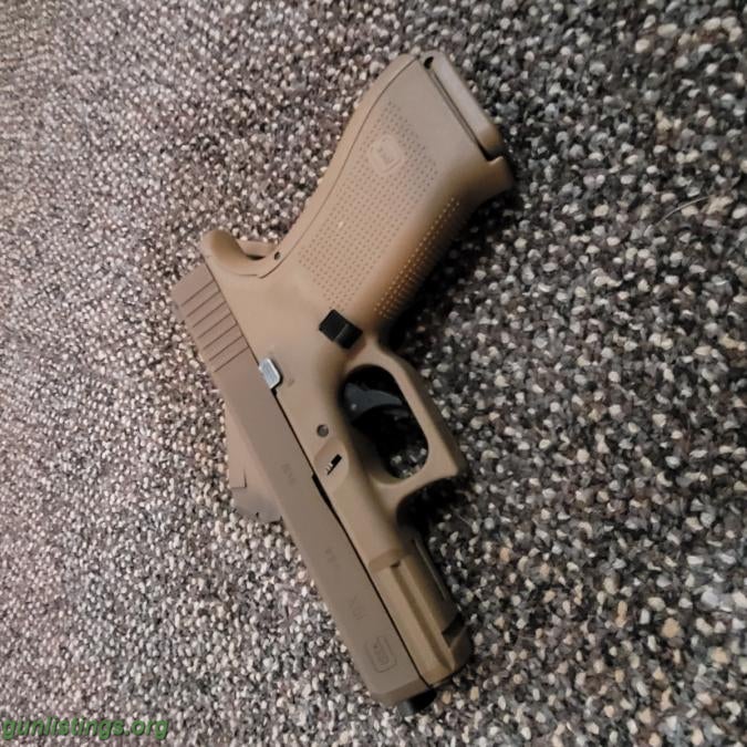 Pistols Glock 19x, Includes Factory Case