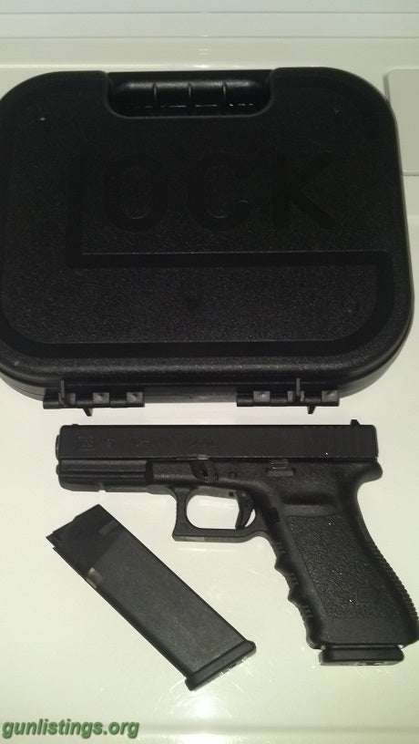 Pistols GLOCK 21 LIKE NEW!!!