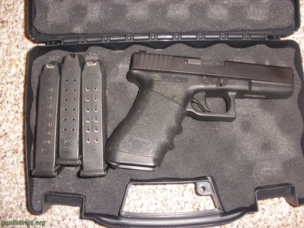 Pistols GLOCK 22