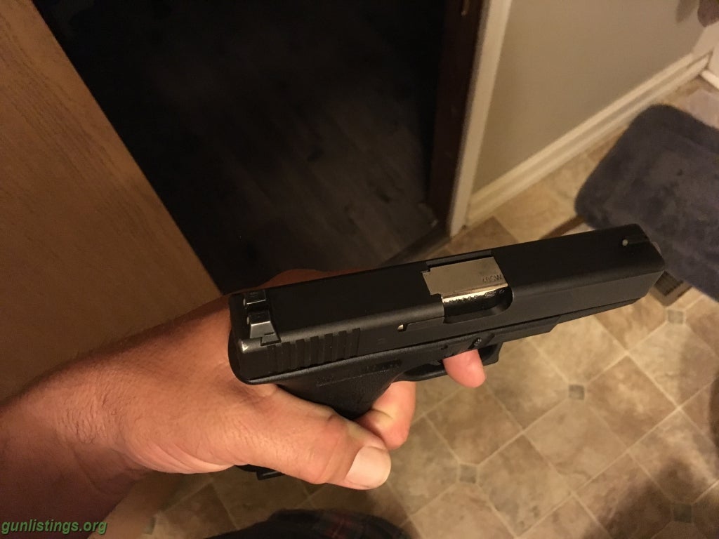 Pistols Glock 23 Gen 2 With New Glock Night Sights