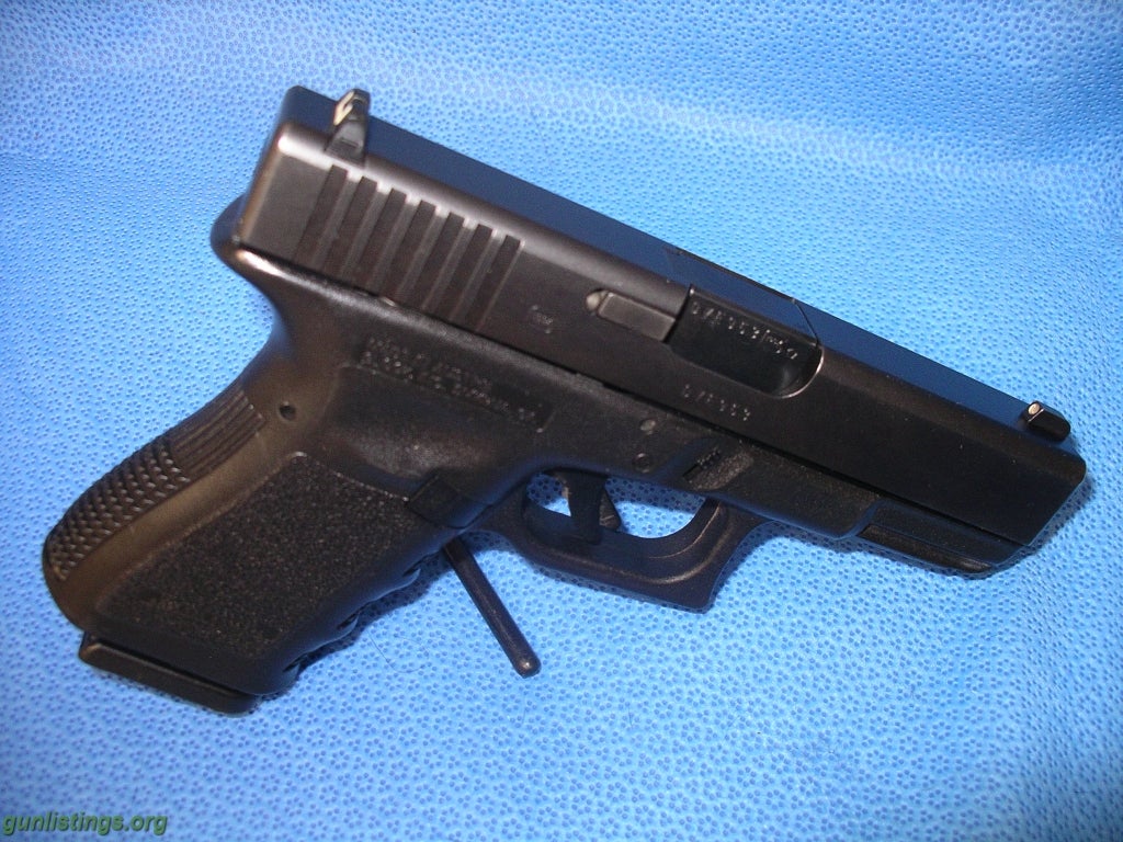 Pistols Glock 23 Gen 3