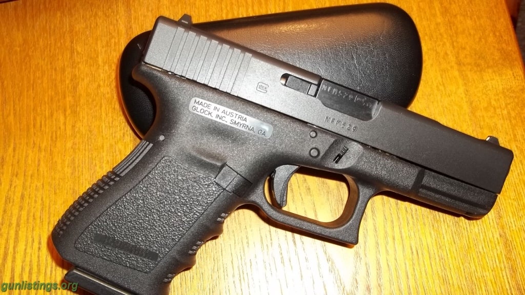 Pistols Glock 23C