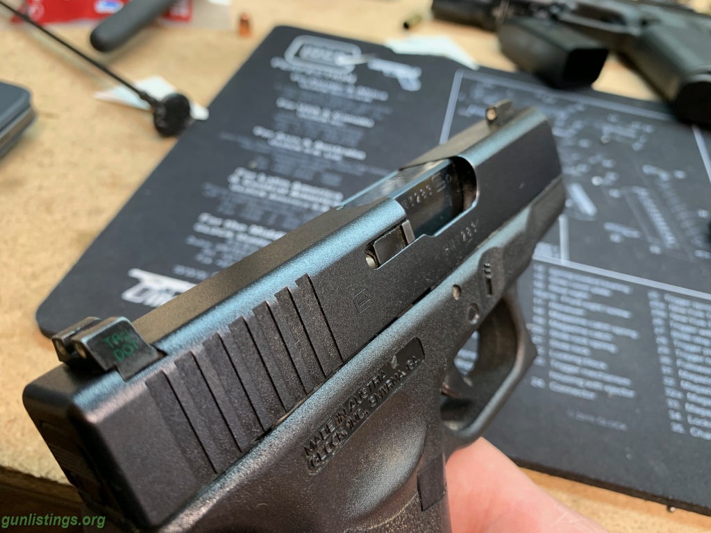 Pistols Glock 27