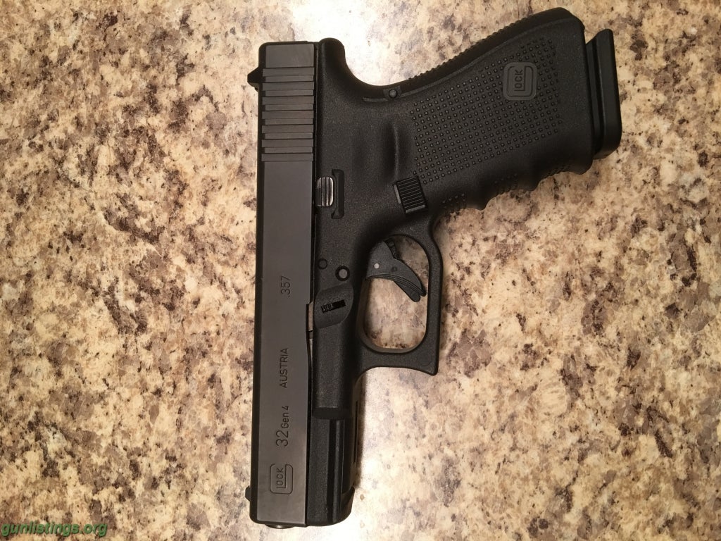 Pistols Glock 32 Gen 4