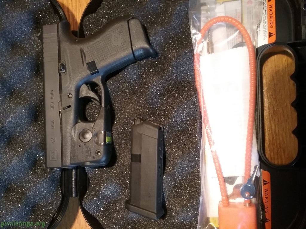 Pistols Glock 42 With TLR6