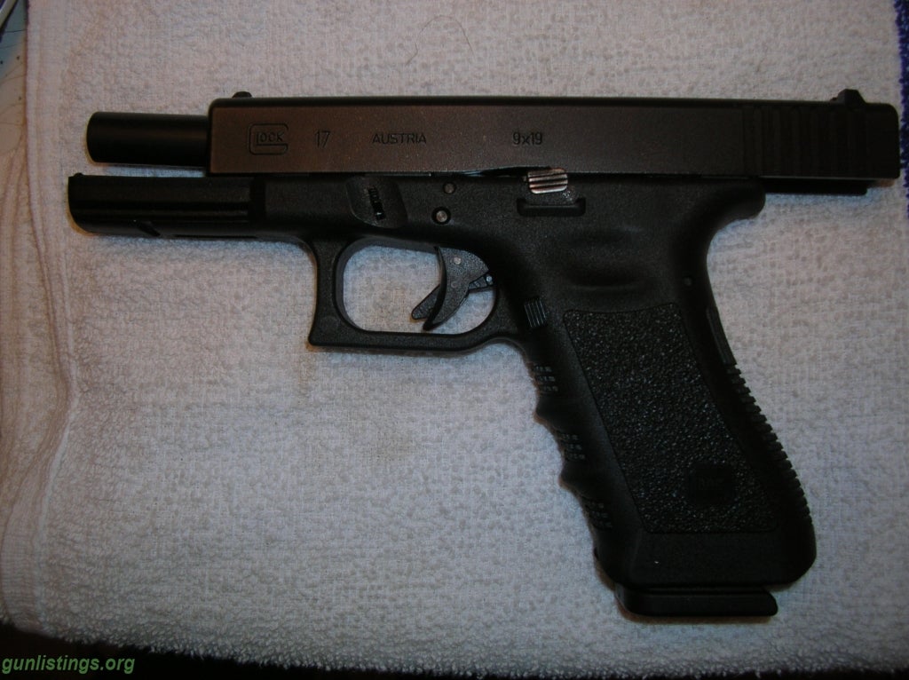 Pistols Glock Model 17 9mm