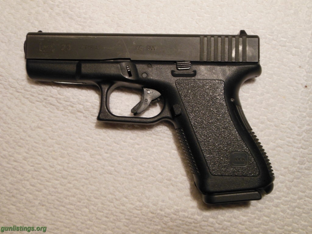 Pistols Glock Model 23 - Compact - .40 S&W