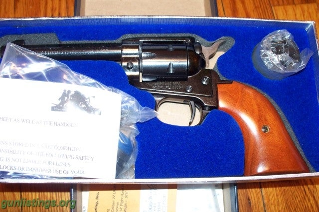 Pistols Heritage Revolver 22LR/22MAG