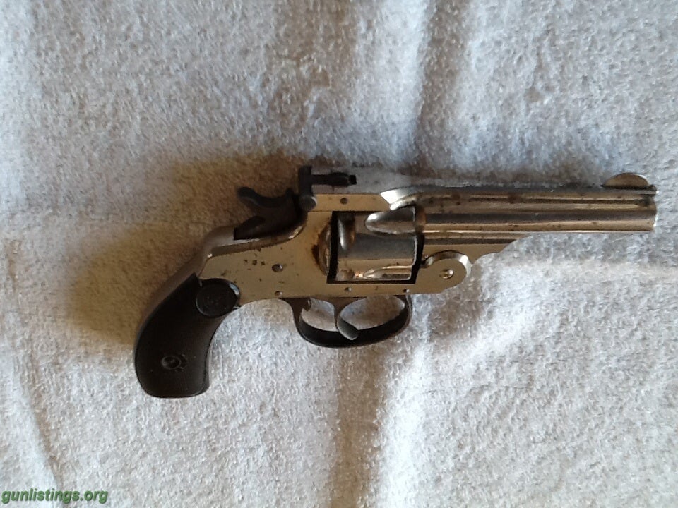 Pistols H&R .32 Revolver