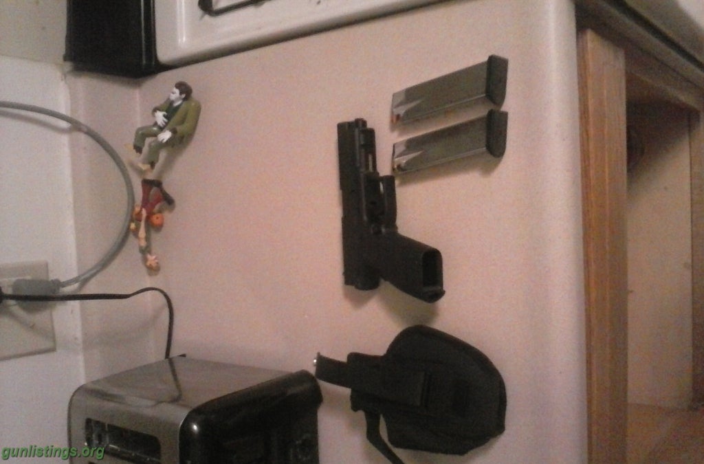 Pistols It A Springfield XD9 It's A 9mm With 2. 16 Round Clips