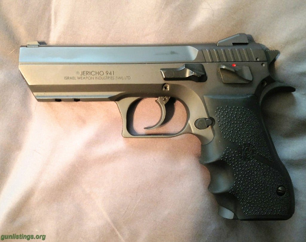 Pistols Jericho 941 9mm With Extras