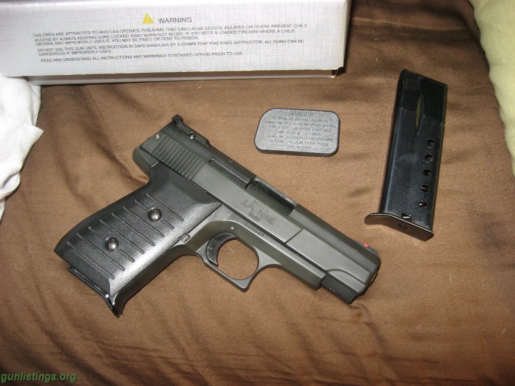 Pistols Jimenez JA9   9mm