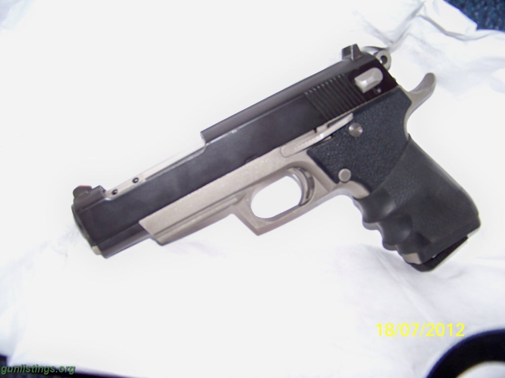 Pistols Laseraim Arms 45