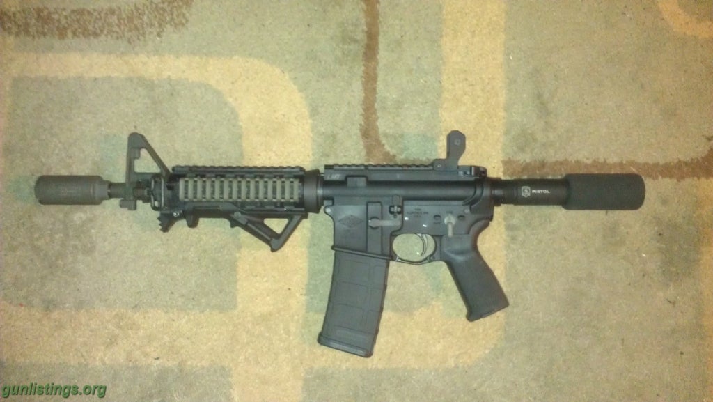 Pistols LMT MK18 AR15 (pistol)