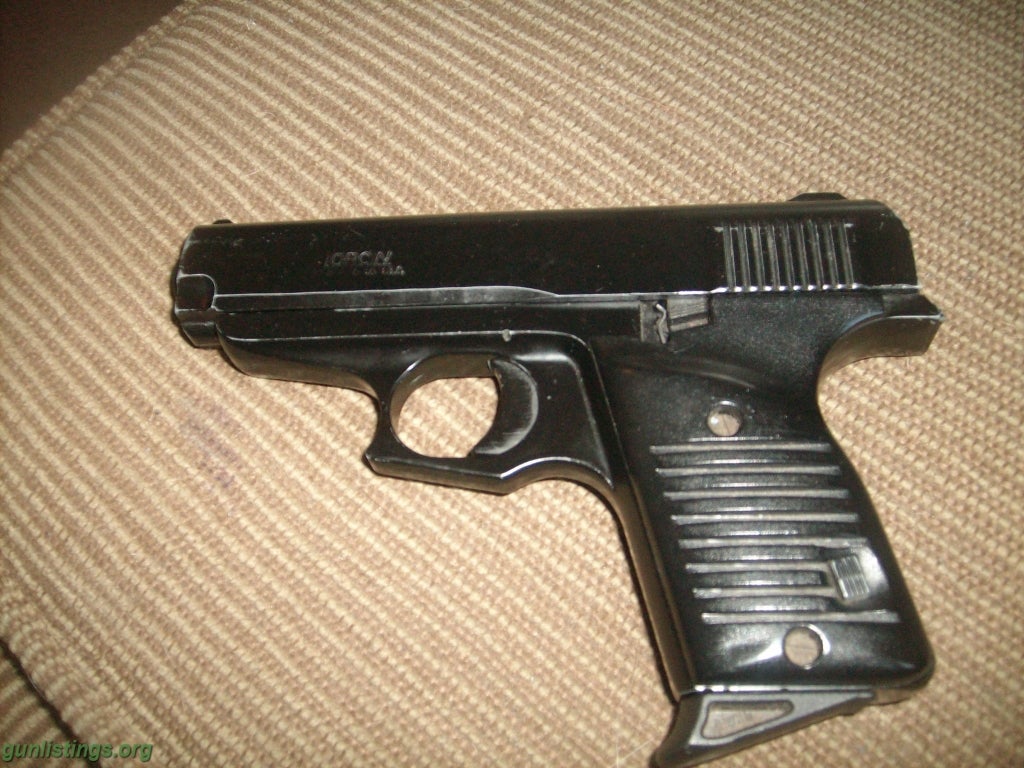 Pistols Lorcin L32