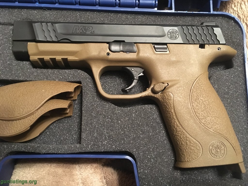 Pistols M&P