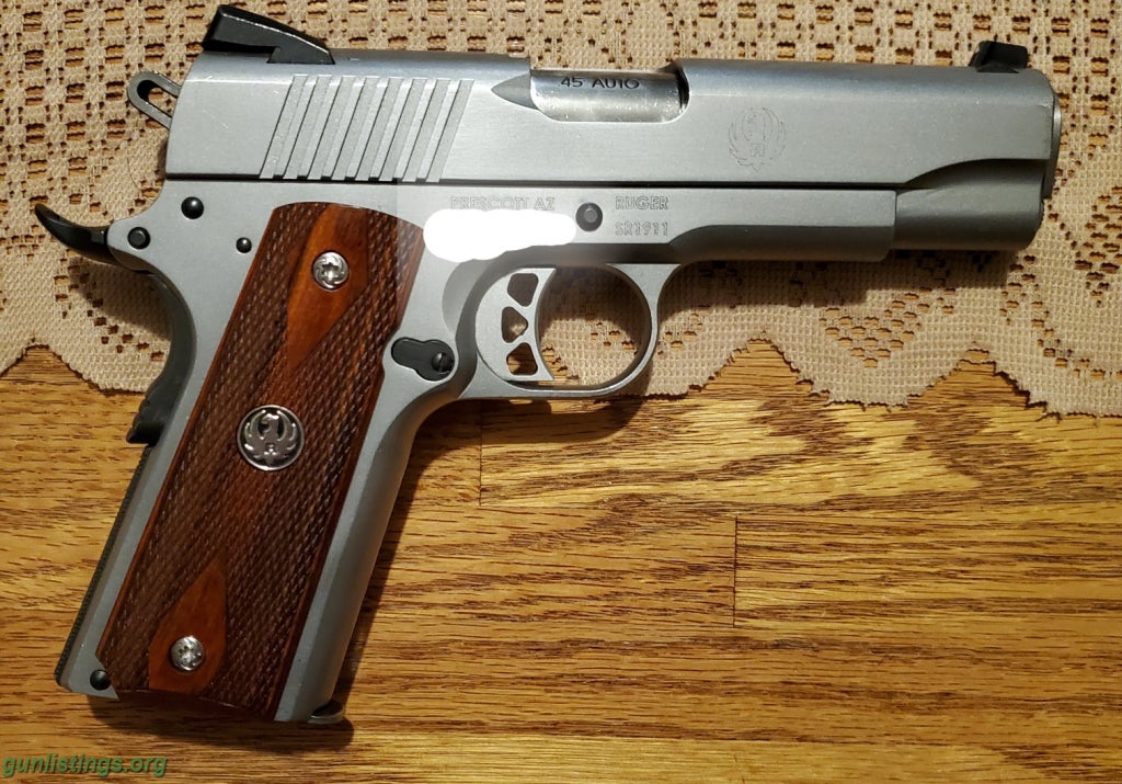 Pistols Ruger Commander Size 1911 .45 Acp