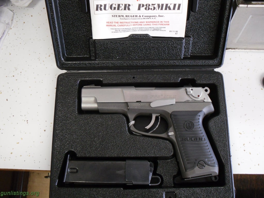 Pistols Ruger P85, 9mm Stainless- Like New