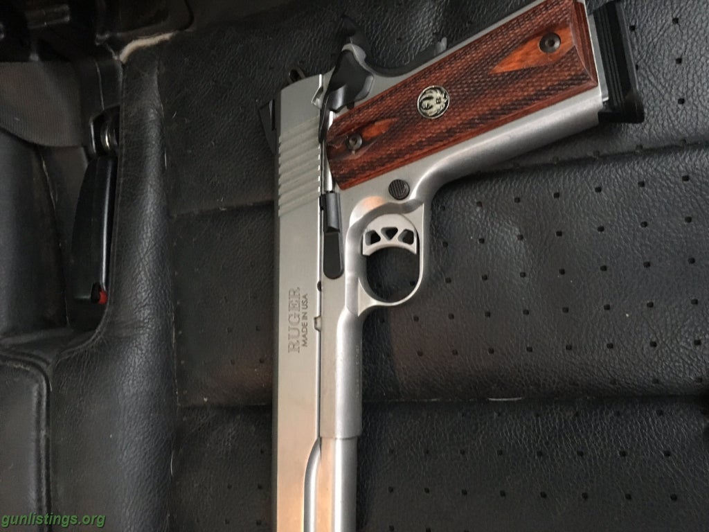 Pistols Ruger SR1911