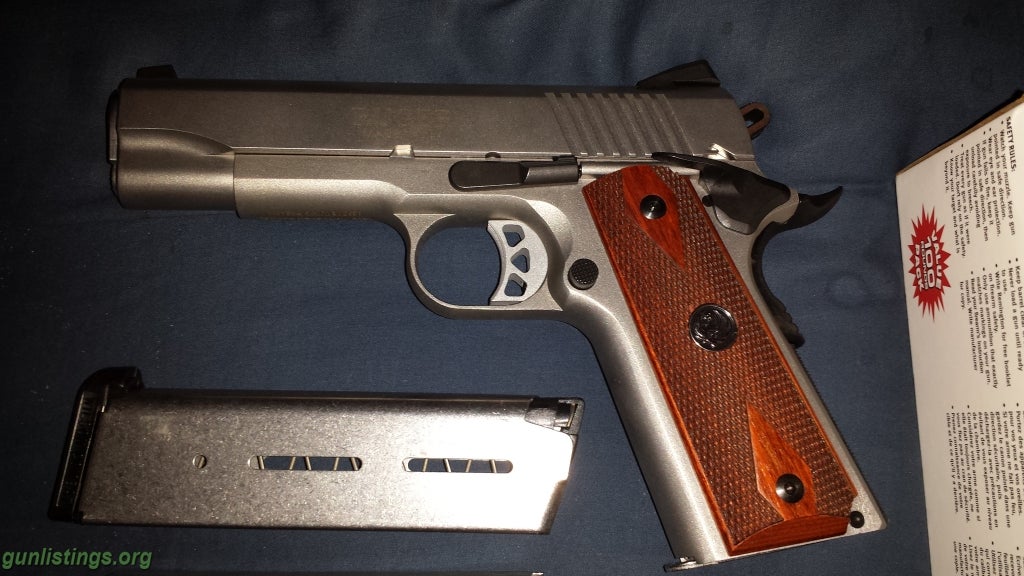 Pistols Ruger Sr1911 Commander