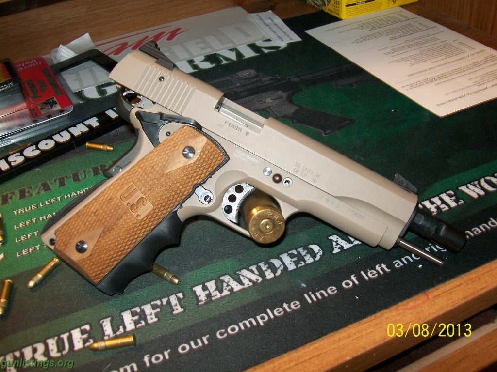 Pistols Sig 1911-22 FDE