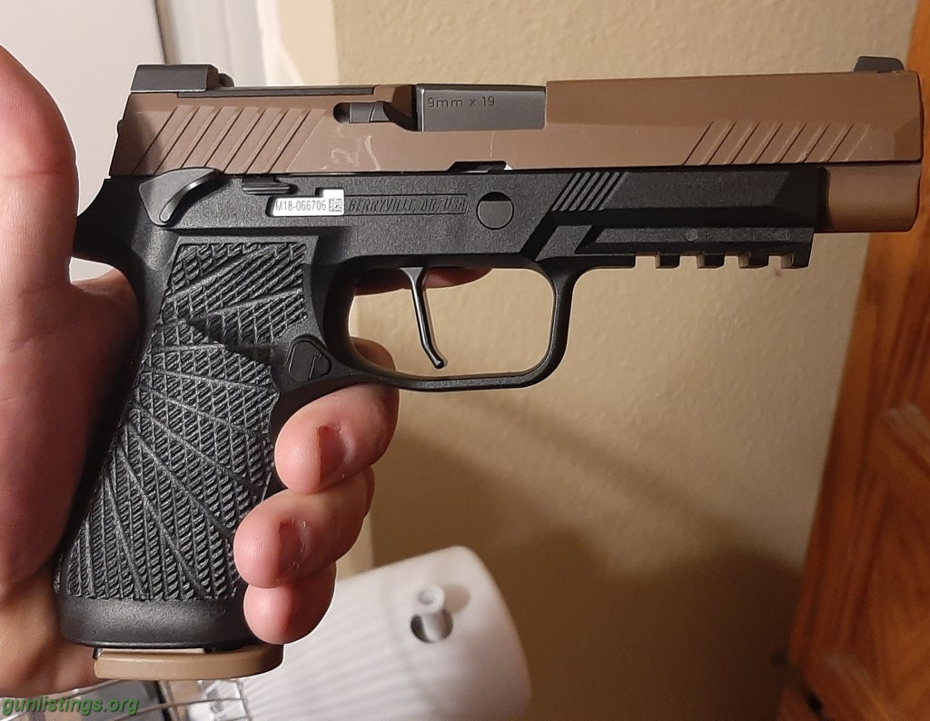 Pistols SIG M17 WILSON COMBAT GRIP