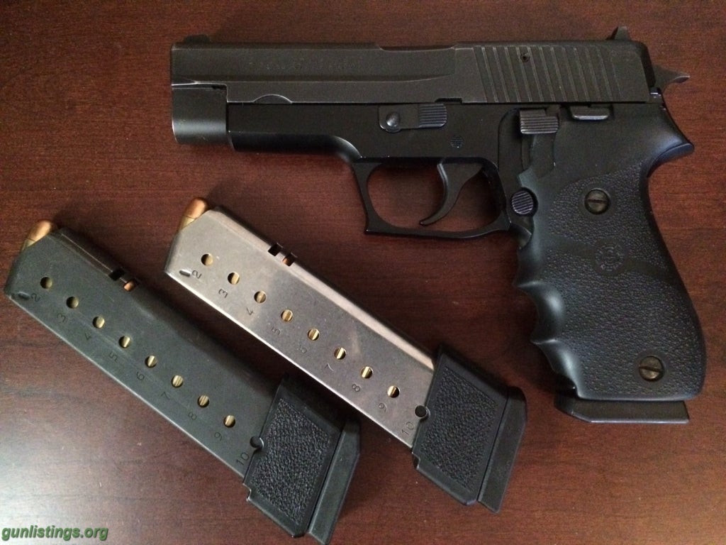 Pistols Sig P220