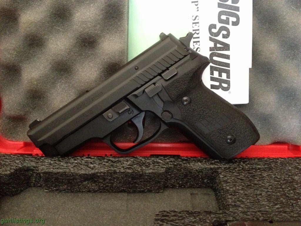 Pistols Sig P229 .40 S&W